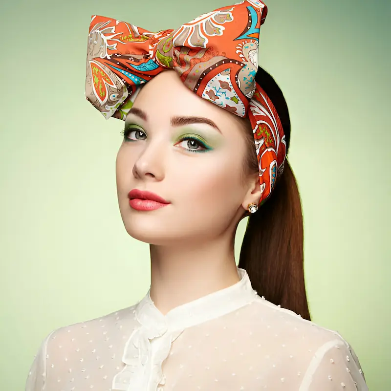 fashion headband model 4